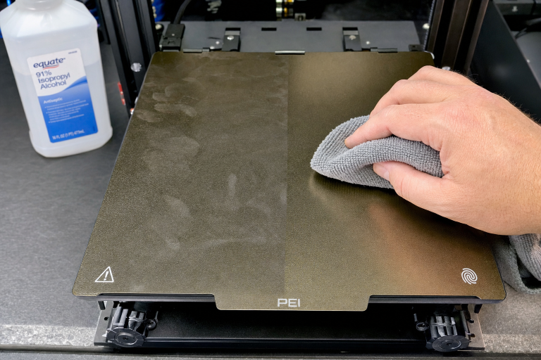 How to Clean a 3D Printer Bed: PEI Glass & Textured